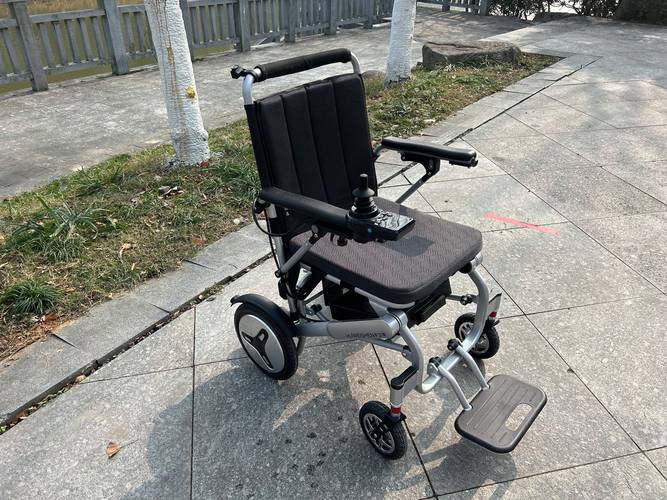 2026高性价比电动轮椅怎么选?退货了3次之后,才明白要5选5不选